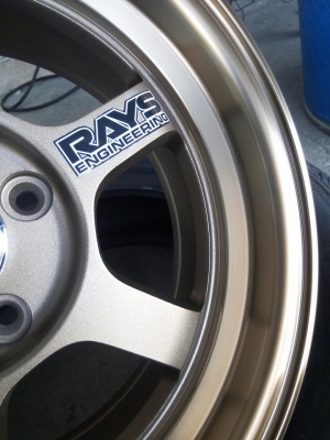 แม็กใหม่ทีอี37วี ขอบ 15 ราคา 7500 พร้อมยางไทย 11700 บาท พร้อมติดตั้ง