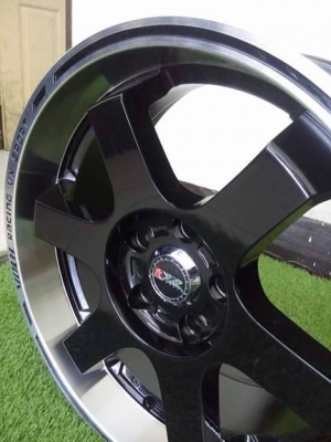 แม็กใหม่ขอบ 17 กว้าง 8 ออฟ 25 ใส่รถ 5 รู 114