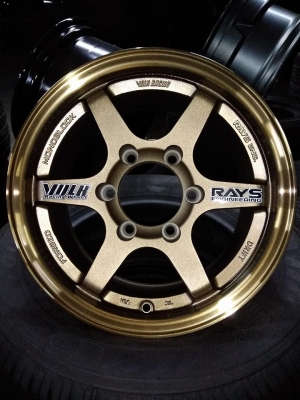 แม็กใหม่ขอบ 15 กระบะ 6 รู ราคา 8500 บาท พร้อมติดตั้ง