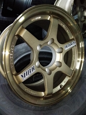 แม็กใหม่ขอบ 15 กระบะ 6 รู ราคา 8500 บาท พร้อมติดตั้ง