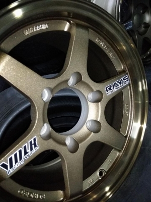 แม็กใหม่ขอบ 15 กระบะ 6 รู ราคา 8500 บาท พร้อมติดตั้ง