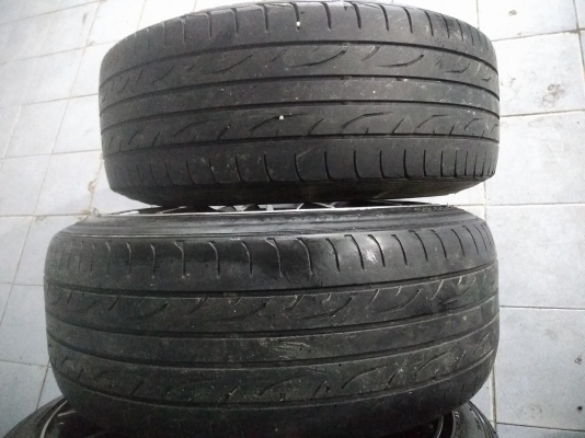 แม็กขอบ 17 กว้าง 8 ติดยางดันลอป ราคา 4000 บาท