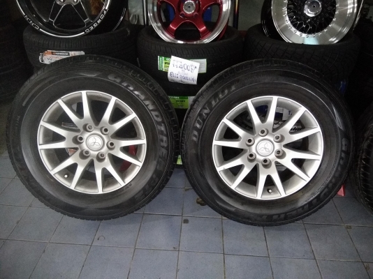 ล้อเดิม 6 รู ขอบ 17 ยางปี 15 ราคา 5500 บาท