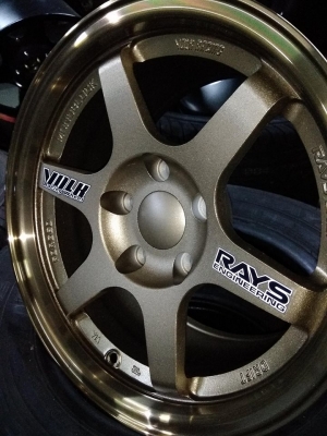 แม็กใหม่ขอบ 15 ใส่รถ 5 รู 114 ราคา 8500 บาท ใส่ได้ทั้งเก๋งรถตู้กระบะ