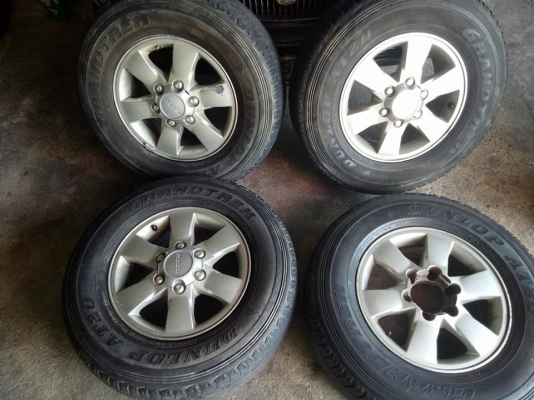 ล้อเดิมอีซูซุ16&times;7+ยาง265/70/16 มีร่องลอยตามการใช้งาน  ขายตามสภาพ ชุด2500บ.โทร0879050181จัดส่งได้ทั่วไทย