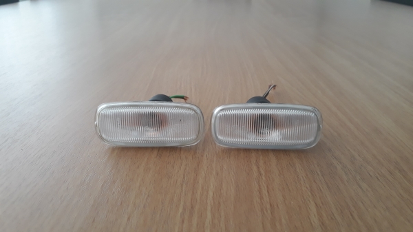 ไฟเลี้ยวแก้ม Audi A6 แท้