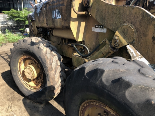 ขายรถตักเอวอ่อนKOMATSU JH30 B