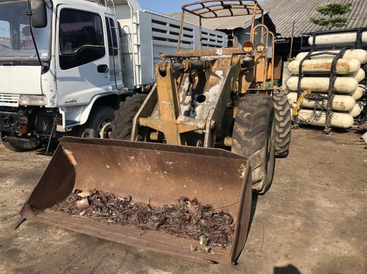 ขายรถตักเอวอ่อนKOMATSU JH30 B