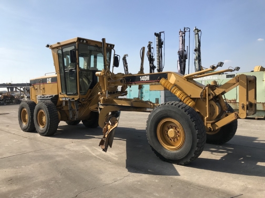 CAT 140H-2-CCA00824 VHP PLUS ปี 2004 นำเข้าจากอเมริกา สภาพสวยมาก ๆ ครับ
