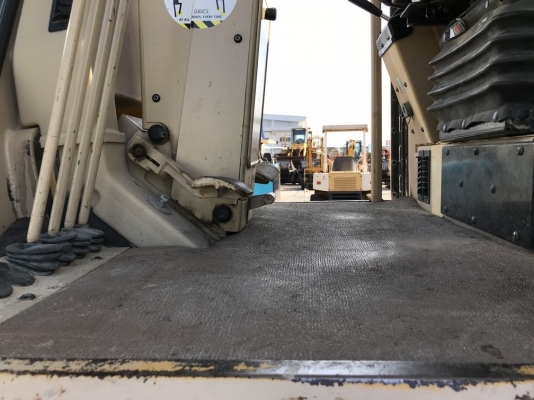 CAT 140H-2-CCA00824 VHP PLUS ปี 2004 นำเข้าจากอเมริกา สภาพสวยมาก ๆ ครับ CAT 140H-2-CCA00824 VHP PLUS ปี 2004 นำเข้าจากอเมริกา สภาพสวยมาก ๆ ครับ