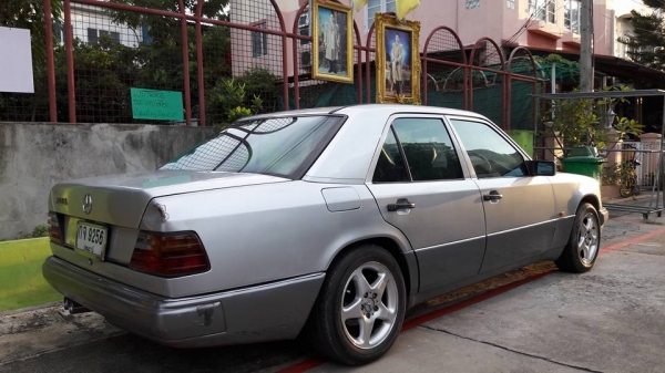 W124 300E ปี 1992  78000 บาท