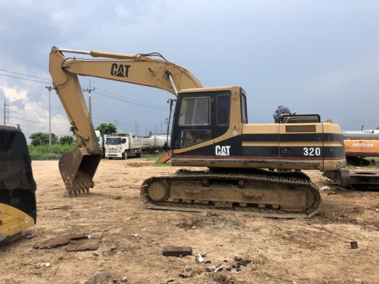 ขายด่วน!! CAT 320V2 สภาพสวยค่ะ