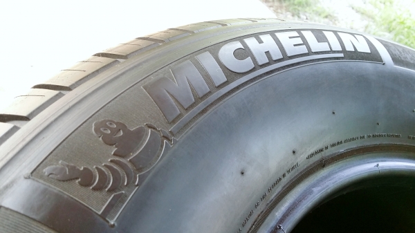 ล้อกระทะ 6รู ขอบ17 พร้อมยางมิชลิน 265 65R17 ปี13