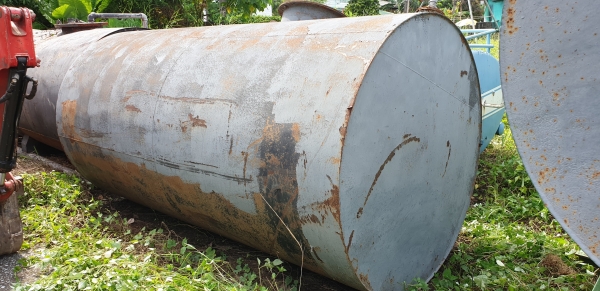 ถังน้ำขนาด ยาว 3.06 เมตร สูง 1.62 เมตร กว้าง 1.62 เมตร