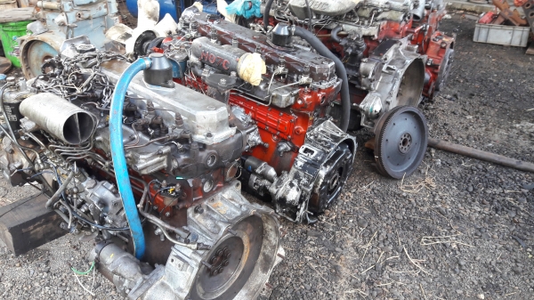 ขายเครื่องยนต์ฮีโน่ HO7C HO7D Eh700 สภาพสวย พร้อมใช้งาน ตัวละ 55,000 สนใจโทร 098-5922944 เครื่องยกลง ไม่มีใบคุมค่ะ