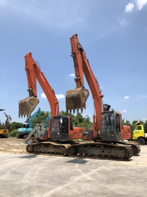 ขาย zx200-1 พร้อมใช้งานตามสภาพ เล่มทะเบียน มี 2 คันให้เลือก