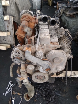 ขายเครื่อง cummins 6BT // 061-782-8785