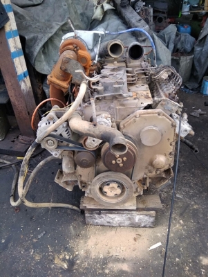 ขายเครื่อง cummins 6BT // 061-782-8785