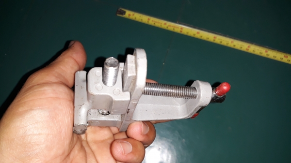 ขายปากกาขนาดจับโต๊ะจิ๋ว Made in Japan. เก่ามือสองสภาพดีสวย ขายปากกาขนาดจับโต๊ะจิ๋ว Made in Japan. เก่ามือสองสภาพดีสวย