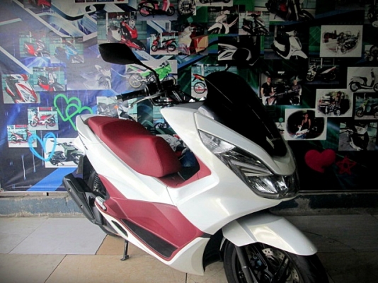 ( ผ่อนได้ ) pcx150 I led 2015 สีขาวแดง พิมนิยม สีขายดี 57900