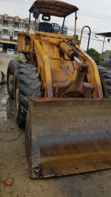 รถตักล้อยาง KOMATSU  รุ่น JH-60 ระบบเลี้ยวล้อหลัง เป็นรถ 2 เพลา