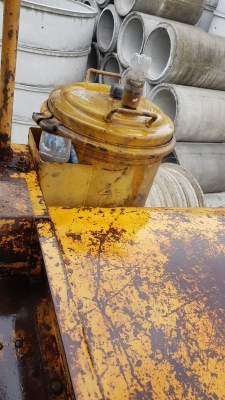 รถตักล้อยาง KOMATSU  รุ่น JH-60 ระบบเลี้ยวล้อหลัง เป็นรถ 2 เพลา