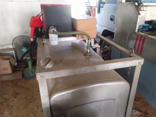 ขายถังนำ้มันแบบมีหัวจ่าย630ลิต