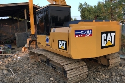 ขายCAT E120b สภาพสวยพร้อมใช้งาน เครื่องดีช่วงล่างดี ใบแทร็กเต็ม เอวดีไม่หลวม แอร์เย็น โทร0616613023