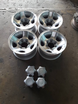 Max 6/139 ขอบ 15*8.5 et-28 สภาพสวยๆ 1ชุด Max 6/139 ขอบ 15*8.5 et-28 สภาพสวยๆ 1ชุด