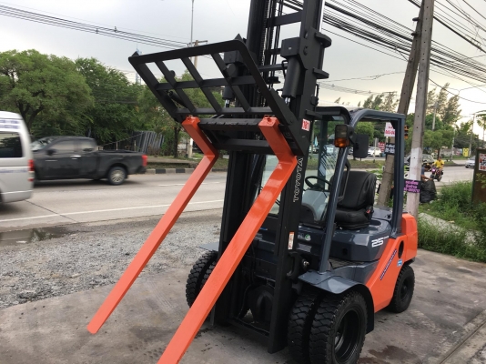 ขายรถตักยางพาราตักยางก้อนยางถ้วยตักขี้ยาง