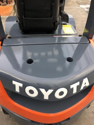 ขายรถตักยางพาราตักยางก้อนยางถ้วยตักขี้ยาง