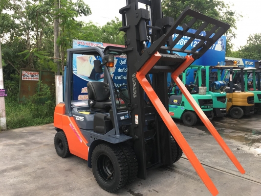 ขายรถตักยางพาราตักยางก้อนยางถ้วยตักขี้ยาง