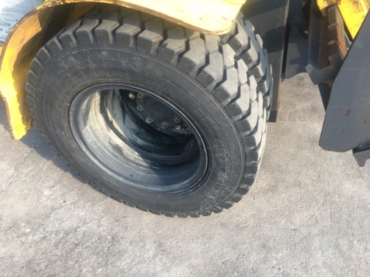 ขายรถตักยางพาราตักทะลายปาล์มตักยางก้อนยางถ้วยและตักขี้ยาง