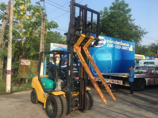 ขายรถตักยางพาราตักทะลายปาล์มตักยางก้อนยางถ้วยและตักขี้ยาง