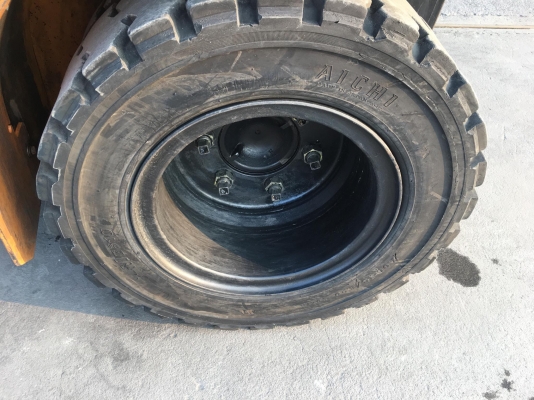 ขายรถหนีบก้อนอัดแบนสำหรับงานร้านขายของเก่าที่อัดก้อนแบน ขายรถหนีบก้อนอัดแบนสำหรับงานร้านขายของเก่าที่อัดก้อนแบน