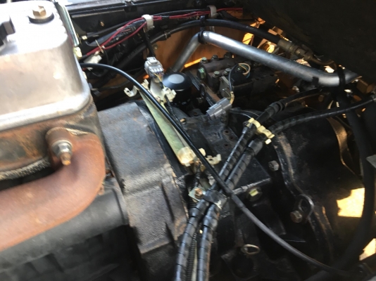 ขายรถหนีบก้อนอัดแบนสำหรับงานร้านขายของเก่าที่อัดก้อนแบน ขายรถหนีบก้อนอัดแบนสำหรับงานร้านขายของเก่าที่อัดก้อนแบน