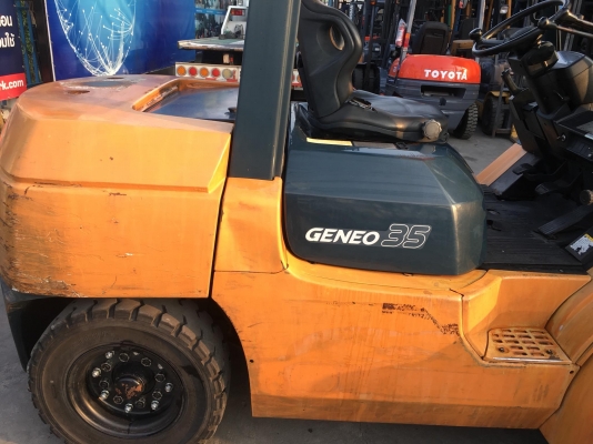 ขายรถหนีบก้อนอัดแบนสำหรับงานร้านขายของเก่าที่อัดก้อนแบน ขายรถหนีบก้อนอัดแบนสำหรับงานร้านขายของเก่าที่อัดก้อนแบน