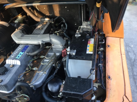 ขายรถหนีบก้อนอัดแบนสำหรับงานร้านขายของเก่าที่อัดก้อนแบน ขายรถหนีบก้อนอัดแบนสำหรับงานร้านขายของเก่าที่อัดก้อนแบน