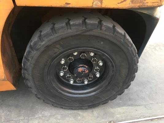 ขายรถหนีบก้อนอัดแบนสำหรับงานร้านขายของเก่าที่อัดก้อนแบน ขายรถหนีบก้อนอัดแบนสำหรับงานร้านขายของเก่าที่อัดก้อนแบน