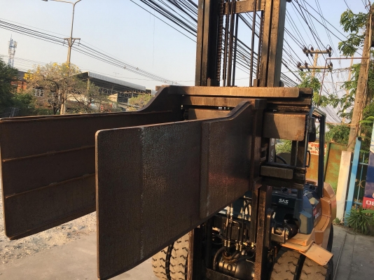 ขายรถหนีบก้อนอัดแบนสำหรับงานร้านขายของเก่าที่อัดก้อนแบน ขายรถหนีบก้อนอัดแบนสำหรับงานร้านขายของเก่าที่อัดก้อนแบน