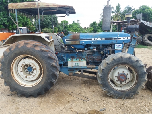 รถไถ6610/4&times;4/คาลาโล่เกียกลางมีใบอินวอย