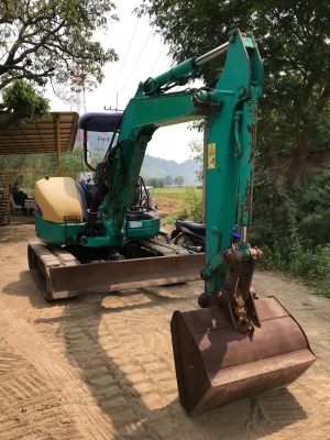 KOMATSU 40mr-1 ขนาดPC-40 รถเก่านอกแท้ มีเอกสารใบอินวอย☎️ติดต่อ 085-5632278 (ราคาต่อรองได้)