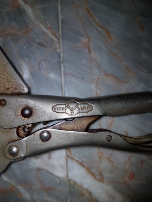 ขายคีมล๊อคตัวซี VISE-GRIP รุ่น6 sp