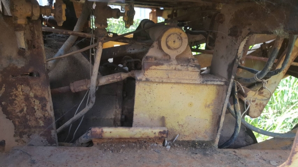 ขายตามสภาพ รถเกรด MITSUBISHI LG-2 รถจอดไว้นานแล้ว เอกสารใบซื้อขาย ราคาต่อรองได้ครับ