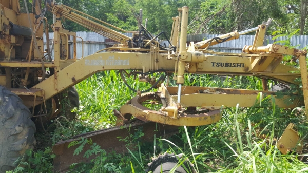 ขายตามสภาพ รถเกรด MITSUBISHI LG-2 รถจอดไว้นานแล้ว เอกสารใบซื้อขาย ราคาต่อรองได้ครับ