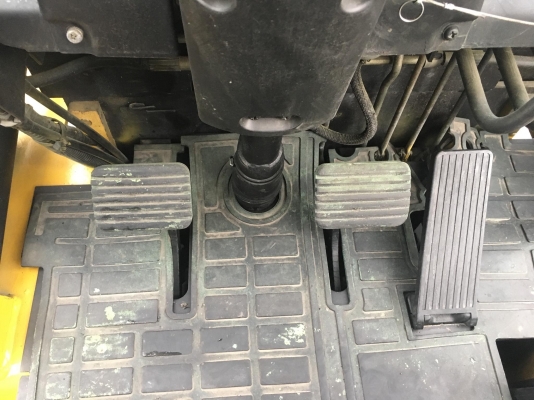 ขายรถตักยางพาราตักยางก้อนถ้วยตักเศษยางขี้ยาง