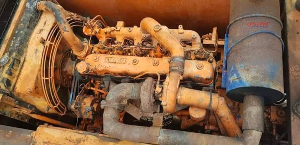 HITACHI EX200-1 Used Crawler Excavator With Original Pump Medium Condition For sale.