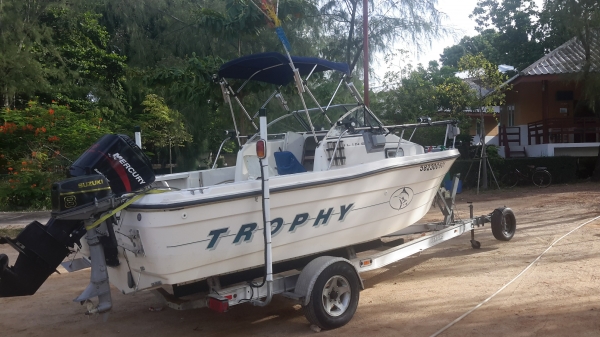ขายเรือbyliner thophy 1802เครื่องmecury115แรง ขายเรือbyliner thophy 1802เครื่องmecury115แรง
