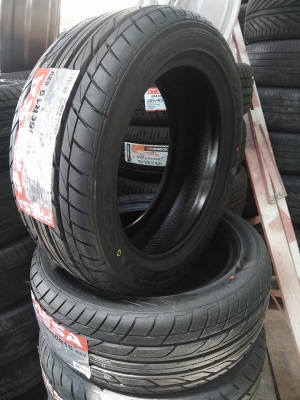 ยางไทยแบรนด์แม็กซิส เทรดแวร์ต่ำ ขอบ 15 ราคาสี่เส้น 6500 บาท