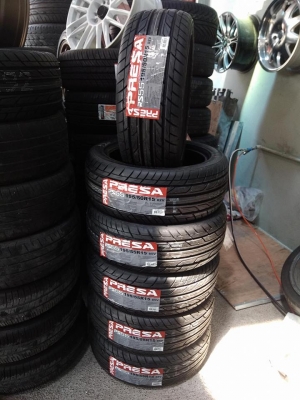 ยางไทยแบรนด์แม็กซิส เทรดแวร์ต่ำ ขอบ 15 ราคาสี่เส้น 6500 บาท